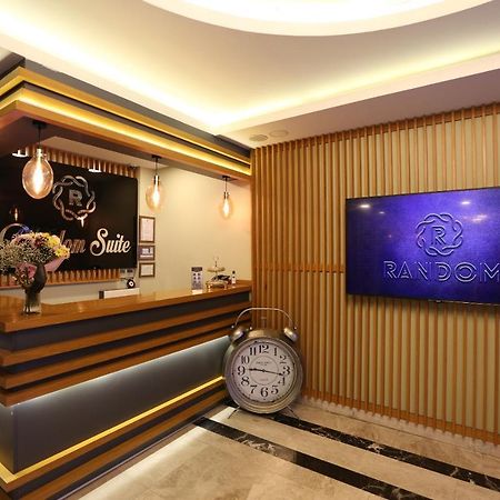 Random Suit Otel Istanbul Bagian luar foto