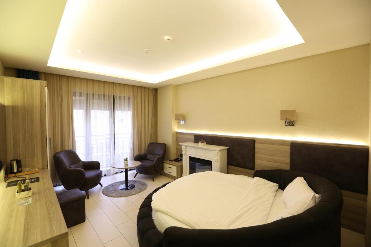 Random Suit Otel Istanbul Bagian luar foto