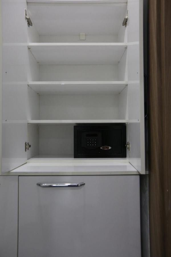 Random Suit Otel Istanbul Bagian luar foto
