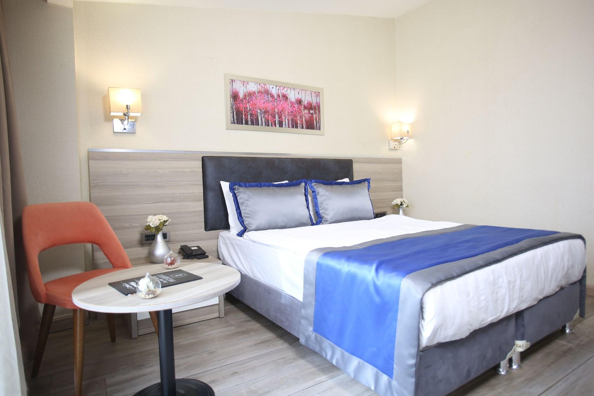 Random Suit Otel Istanbul Bagian luar foto