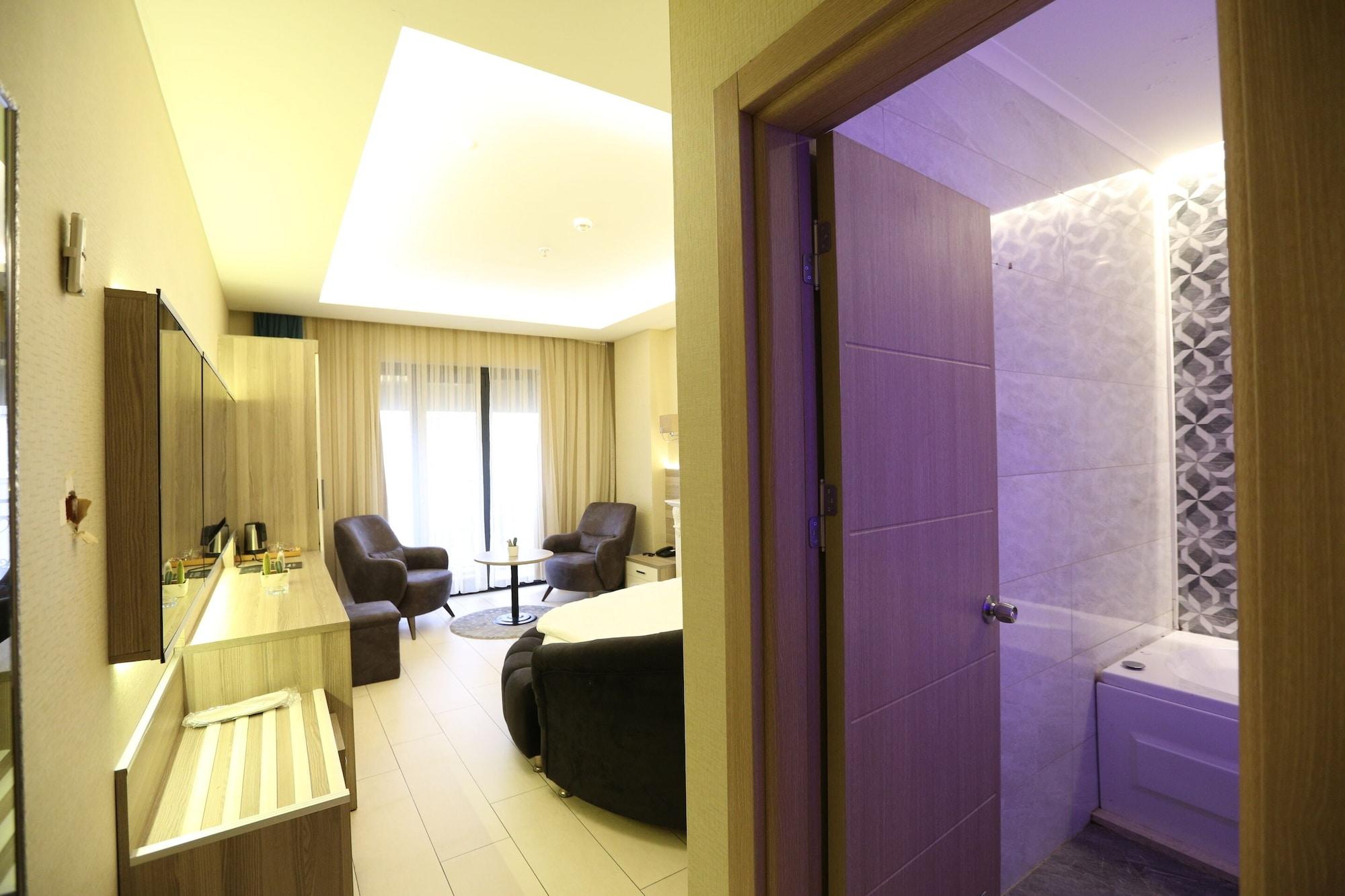 Random Suit Otel Istanbul Bagian luar foto