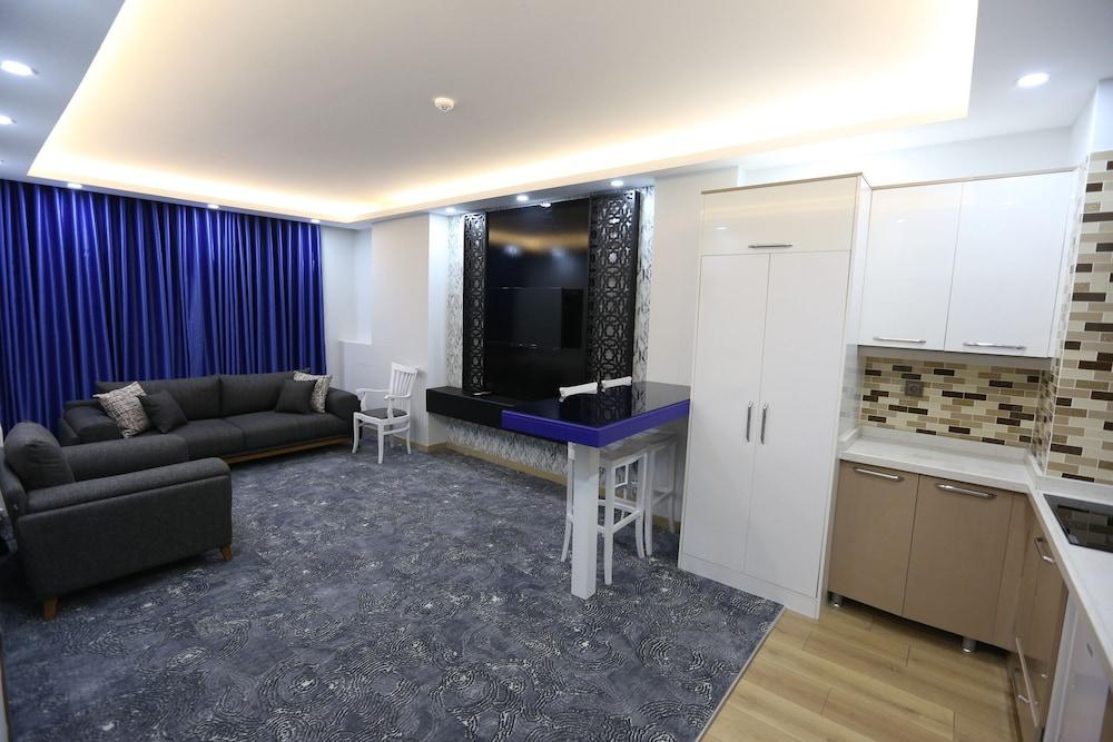 Random Suit Otel Istanbul Bagian luar foto