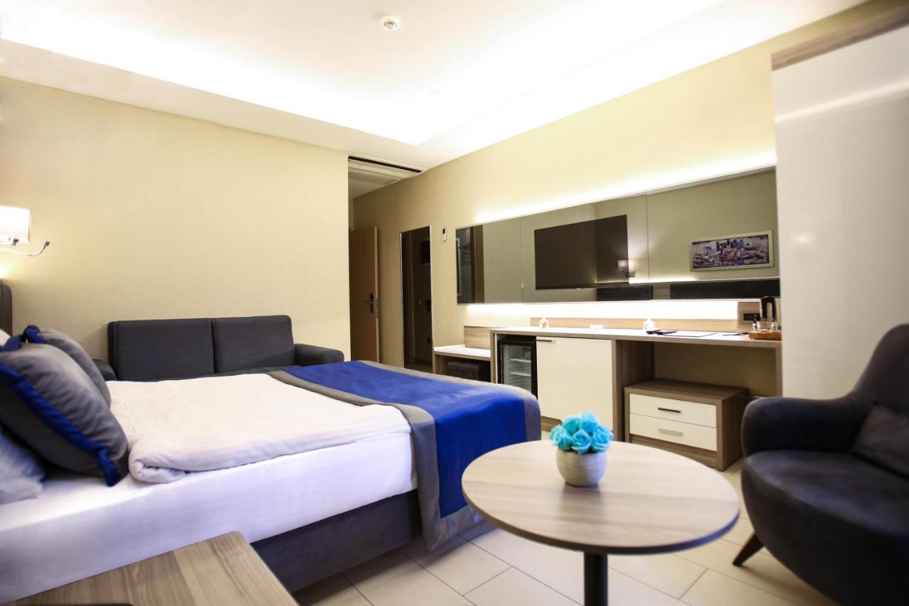 Random Suit Otel Istanbul Bagian luar foto