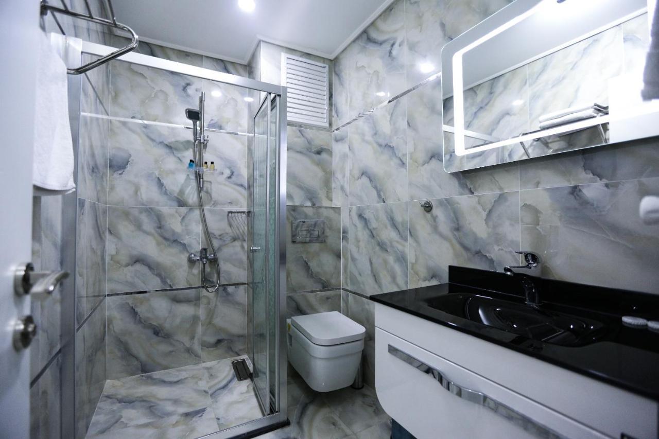 Random Suit Otel Istanbul Bagian luar foto