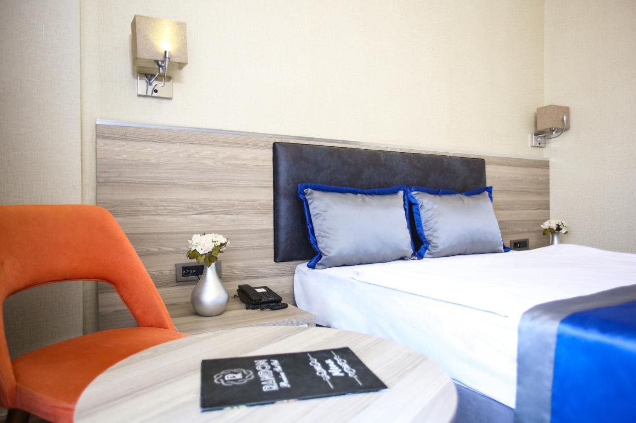 Random Suit Otel Istanbul Bagian luar foto